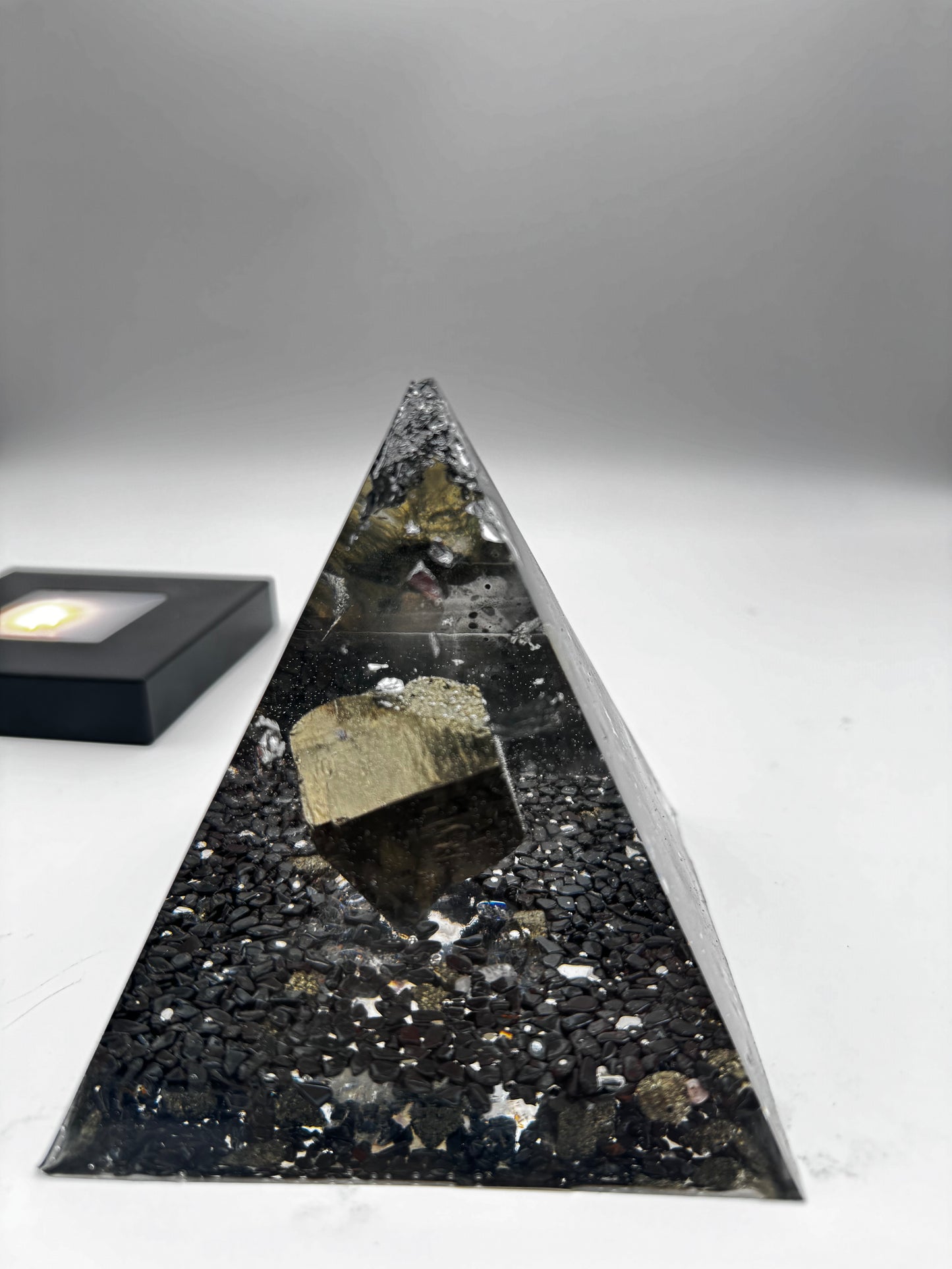 Orgonit „Pyrith“