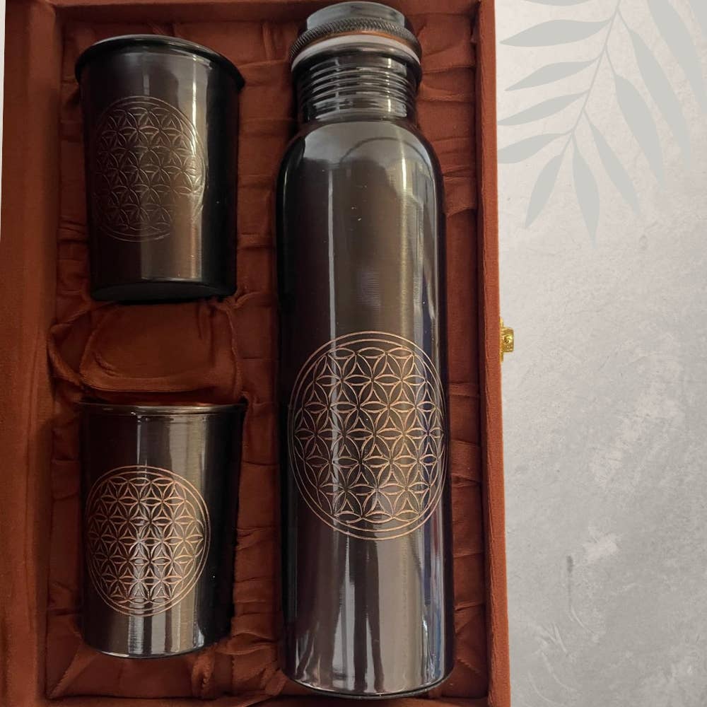 Kupferset aus Flasche und 2 Bechern