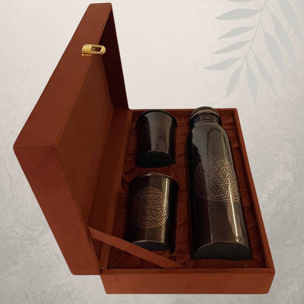 Kupferset aus Flasche und 2 Bechern